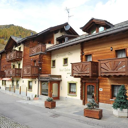 Hotel Valeria Ливиньо Екстериор снимка