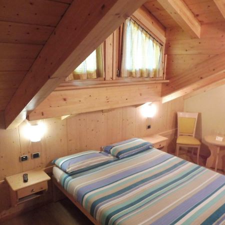 Hotel Valeria Ливиньо Екстериор снимка