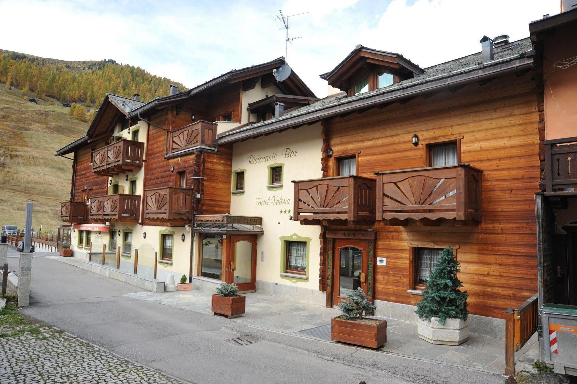 Hotel Valeria Ливиньо Екстериор снимка