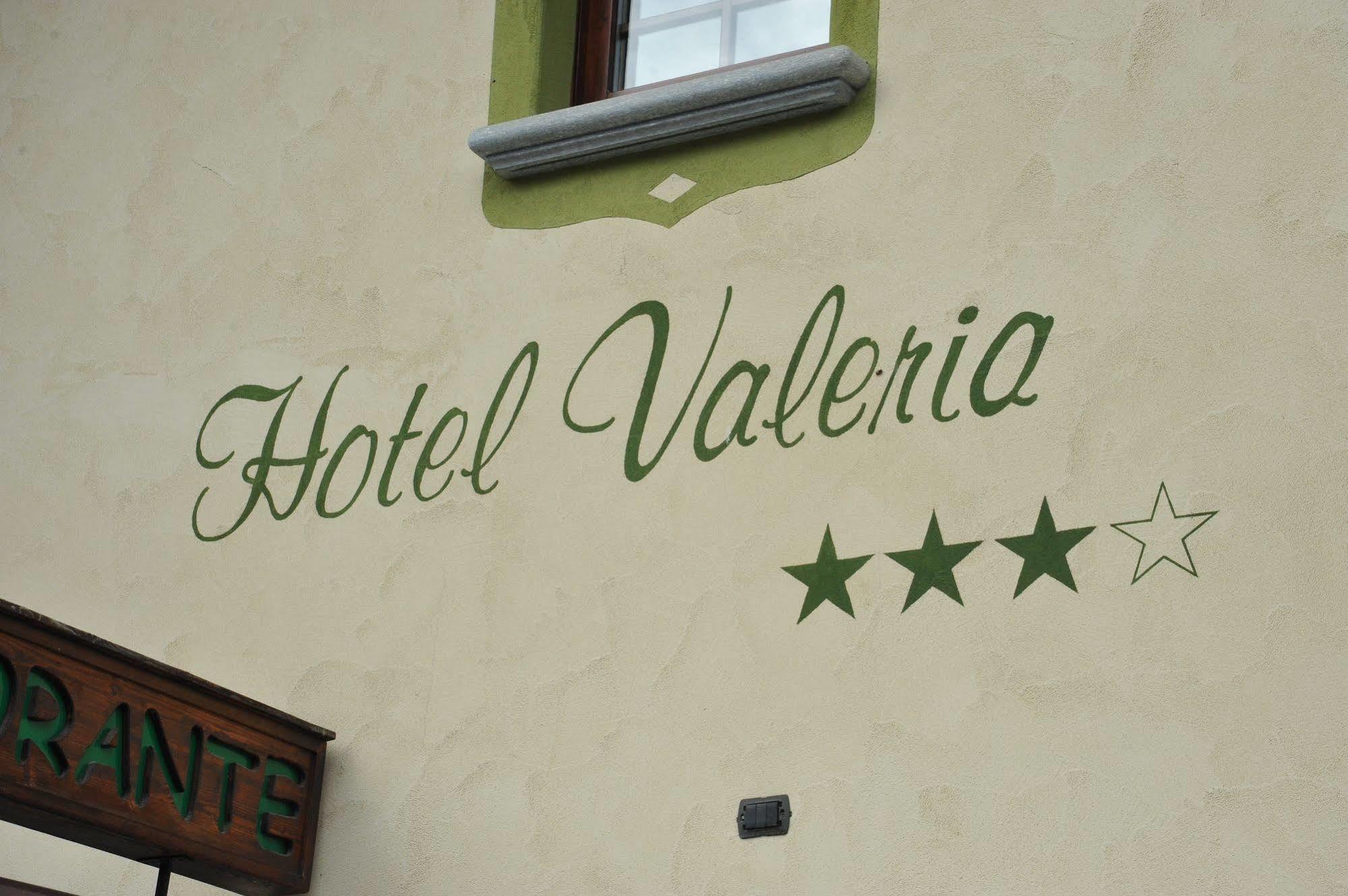 Hotel Valeria Ливиньо Екстериор снимка